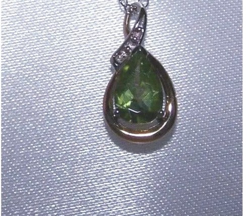 Alwand Vahan 10k Yellow Gold & Sterling silver Peridot Diamond Pendant necklace - Picture 9 of 11