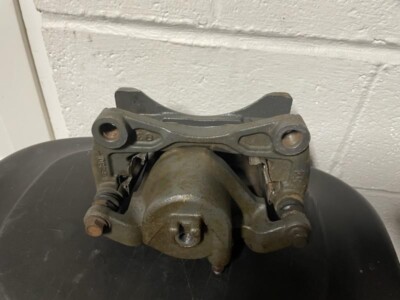 2010 - 2013 NISSAN ALTIMA FRONT LEFT DRIVER SIDE BRAKE CALIPER Used   than 1 Yr.