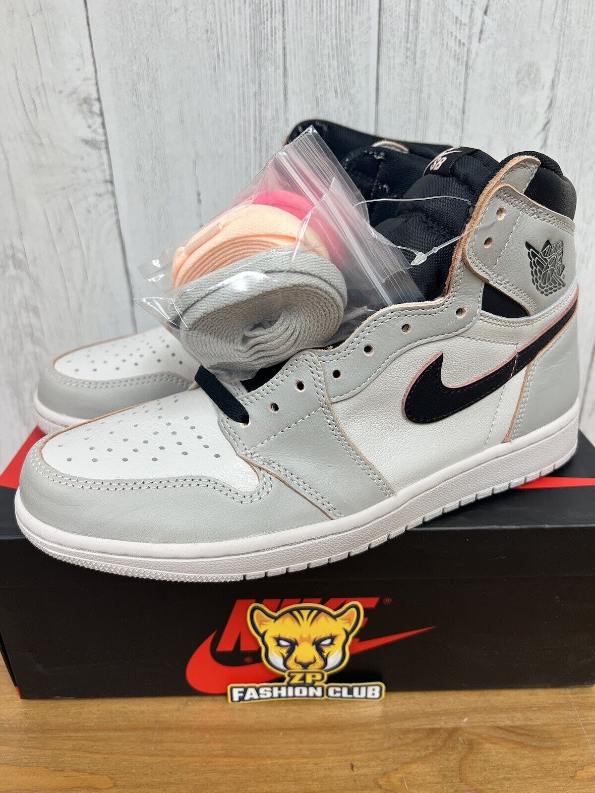 AIR JORDAN 1 HIGH OG DEFIANT PARIS