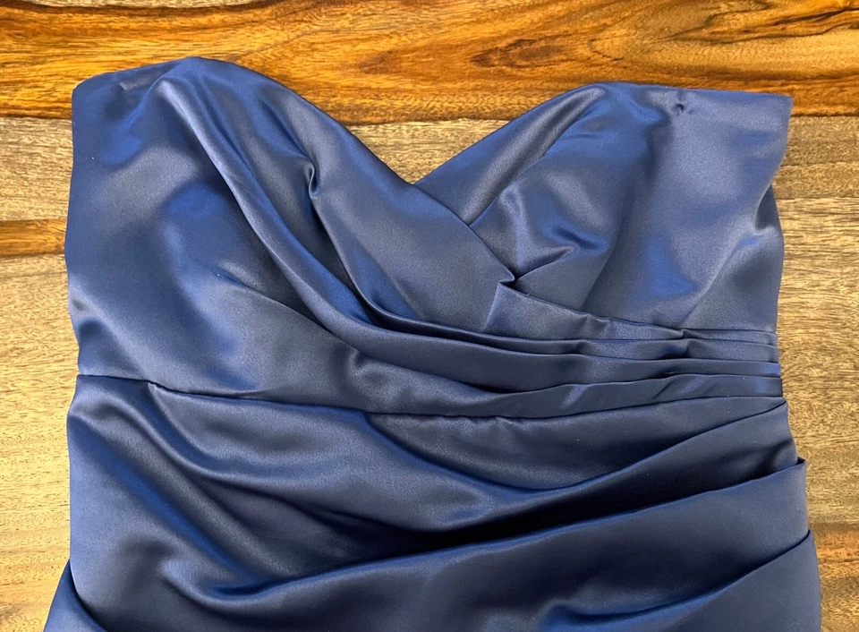 Colección Dessy ~ Vestido Falda Acampanada Corpiño Envuelto Satinado Azul Mate Talla 4 Foto 4 de 4