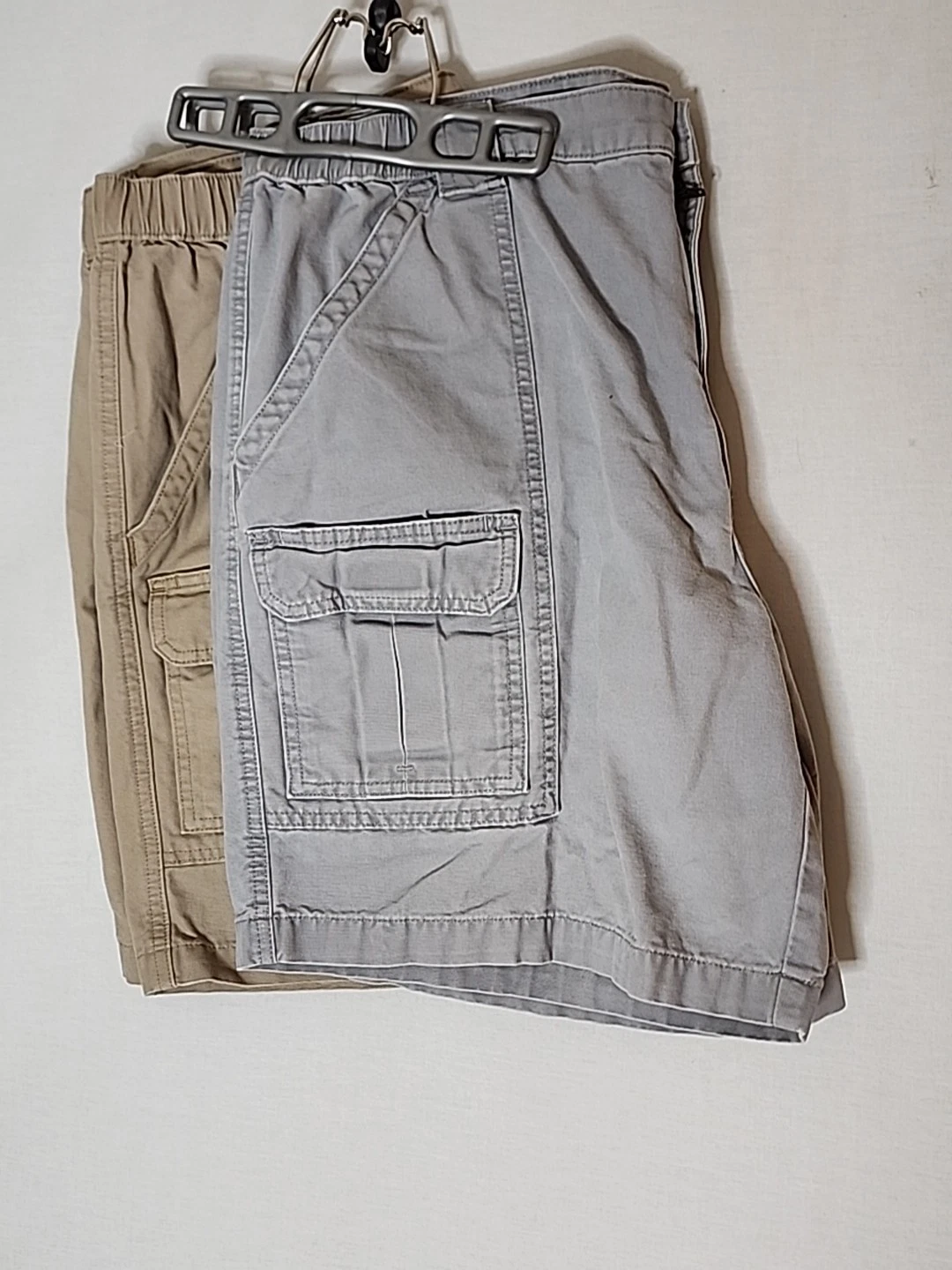 Savane Cargo Shorts Men's 40 Beige and Grey Elastic Waist Pockets (2 Pair)