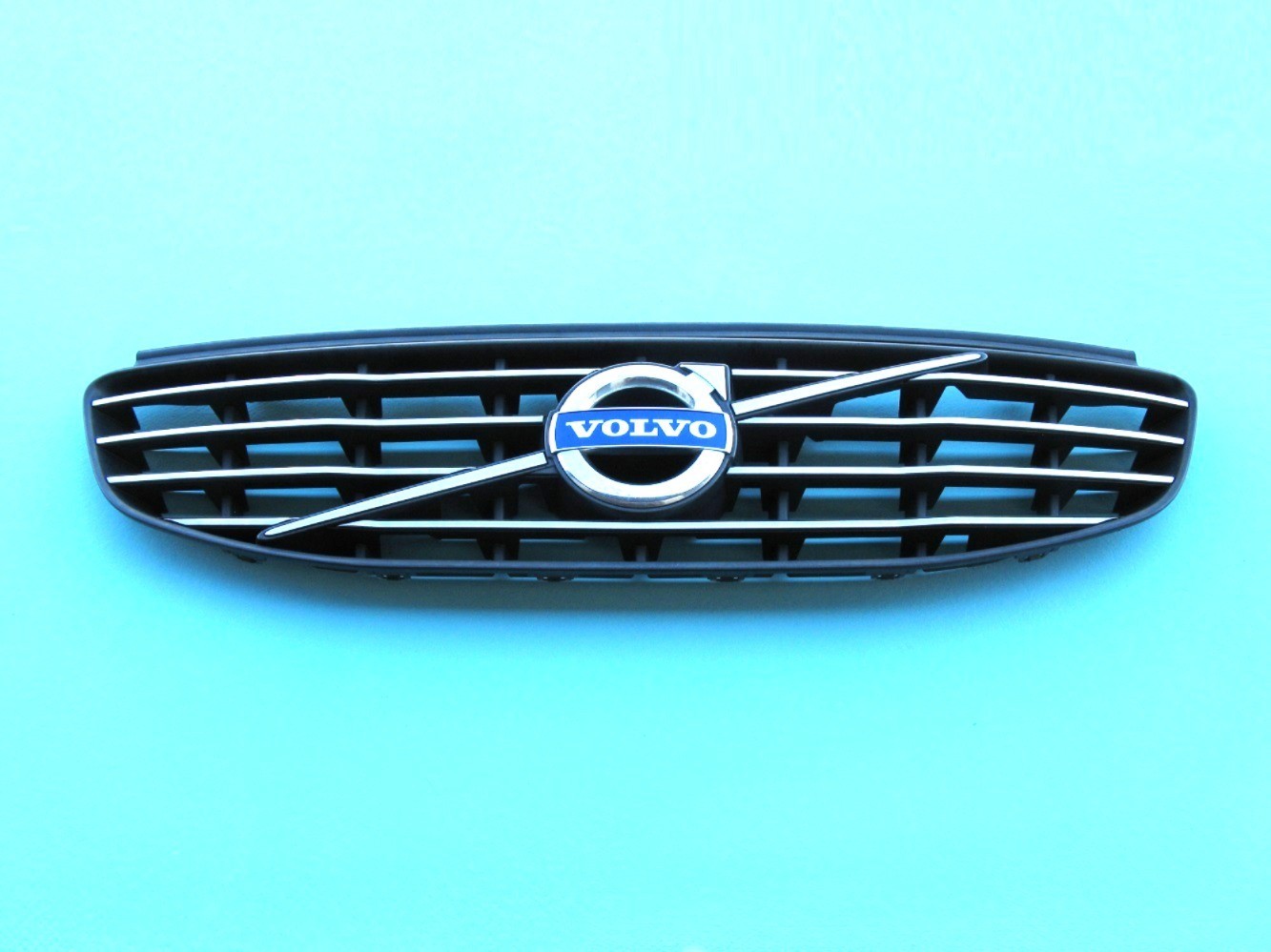 2014-2017 VOLVO XC60 SUV T5 FRONT BUMPER UPPER TOP GRILLE OEM USED 14 15 16 17