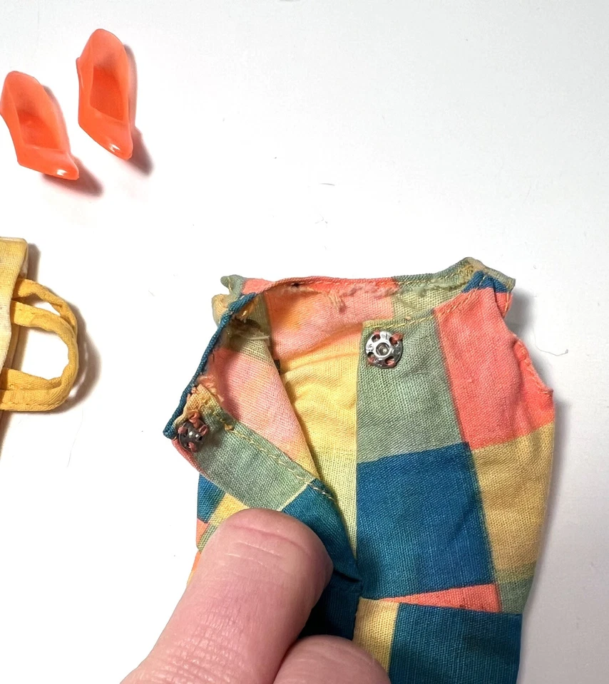 Barbie Francie Pretty Wild de colección! Vestido, sombrero, cartera y zapatos Color Magic Foto 3 de 4