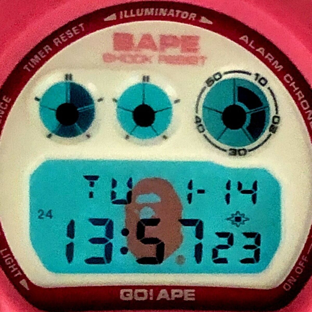 CASIO G-SHOCK A BATHING APE 1000 Limited model DW6900 Pink CASIO G-SHOCK A BATHING APE 1000 Limited model DW6900 Pink