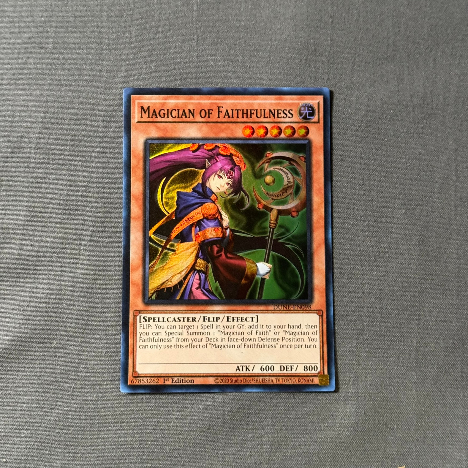 Magician of Faithfulness DUNE-EN098 1st Edition Super Rare Card