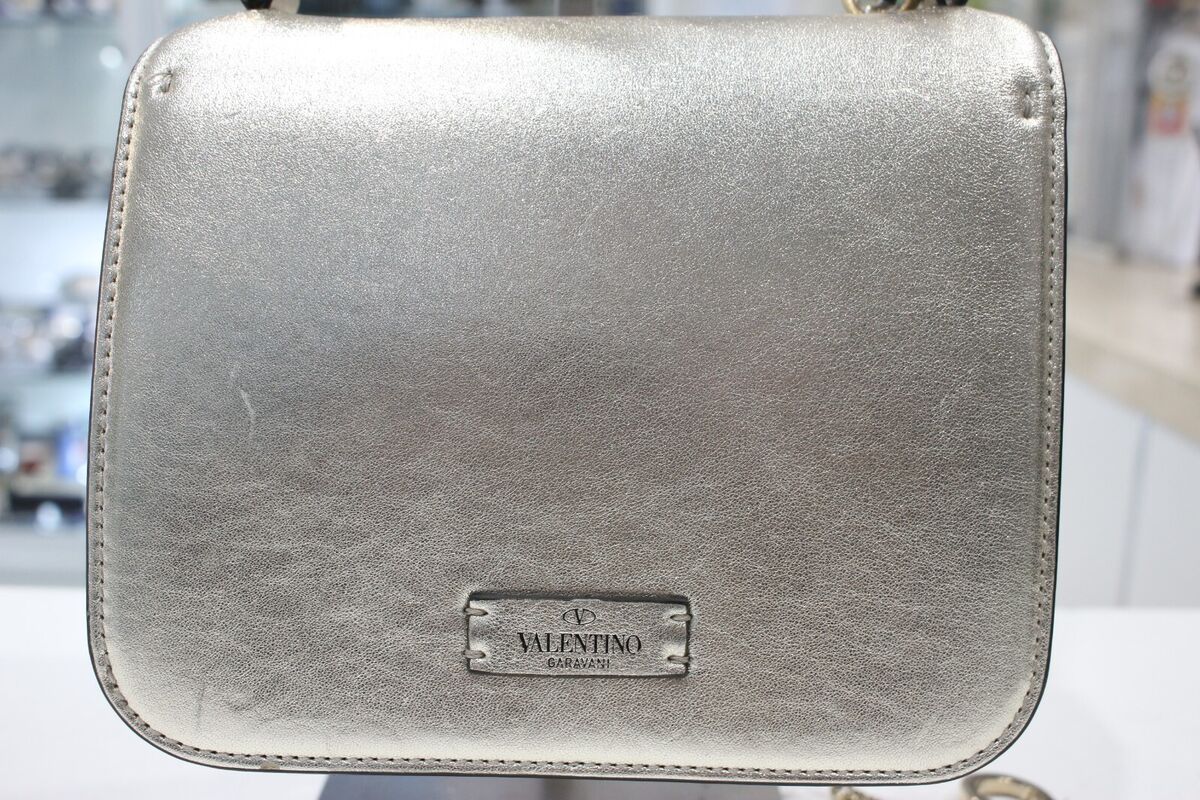 VALENTINO Logo Small VSling Shoulder Bag Crossbody Silver VALENTINO Logo Small VSling Shoulder Bag Crossbody Silver