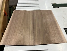 Walnut Raw Wood Veneer 4 sheets 24'' x 11'' WN7