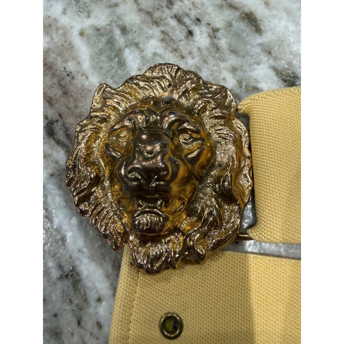 Madjelick Designs Lion Head Belt Gold Tone Vintage Elastic Waistband View 2