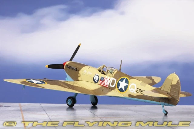 Hobby Master 1:48 Spitfire Mk V USAAF 52nd FG, 4th FS Robert Levine ER570 Foto 2 de 4