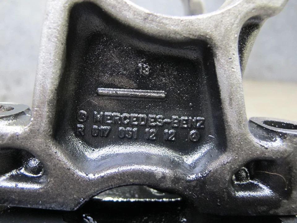 82-85 MERCEDES W123 300D 3.0L 617.952 DIESEL ENGINE MOTOR CYLINDER HEAD OEM - Image 3 of 4