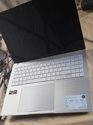 ASUS Vivobook S16 16'' OLED AMD Ryzen AI 9 365 2.0GHz 32GB 1TB SSD W11H Lcd