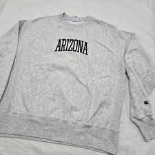 EUC Size LARGE Vintage Champion Reverse Weave Arizona Wildcats Logo Sweatshirt