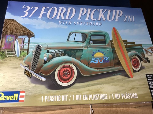 Revell Modellbausatz Maßstab 1:25 37 Ford Pickup Batterie  - Bild 2 von 3