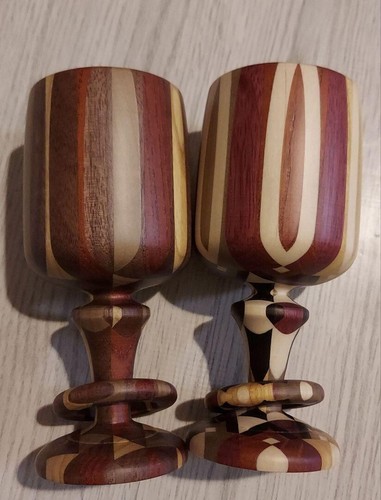 Set 2 bicchieri da vino Hakone Yosegi intarsiati Katsuhiro Kanazashi vintage fuori produzione rari - Foto 2 di 10