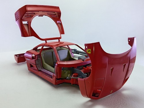 BURAGO 1/18 FERRARI F40 BODY SHELL - USED CONDITION - Picture 8 of 9