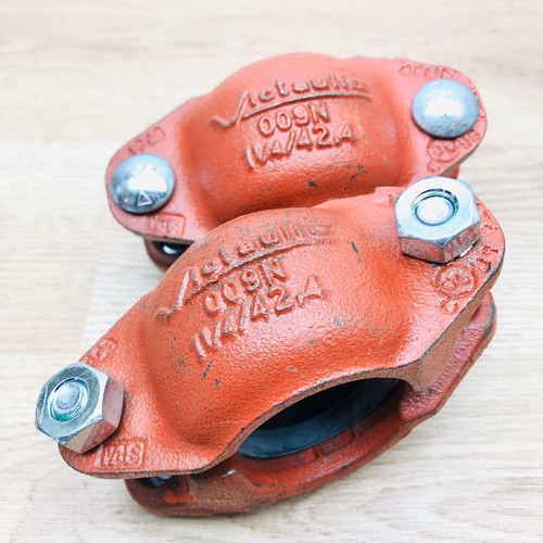 LOT OF 2 VICTAULIC 009N 1-1/4/42.4 FIRELOCK RIGID COUPLING PIPE FITTING - Picture 2 of 4