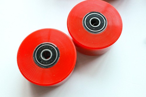 Red Roller Skate Wheels Set With Roller Skate Toe Stops, Red Rollerskate Wheels - Picture 2 of 4