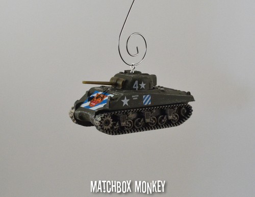 USA Sherman M4 Tank Korean War WWII Skeeter Hawk Custom Christmas Ornament 1/72 - Picture 3 of 11