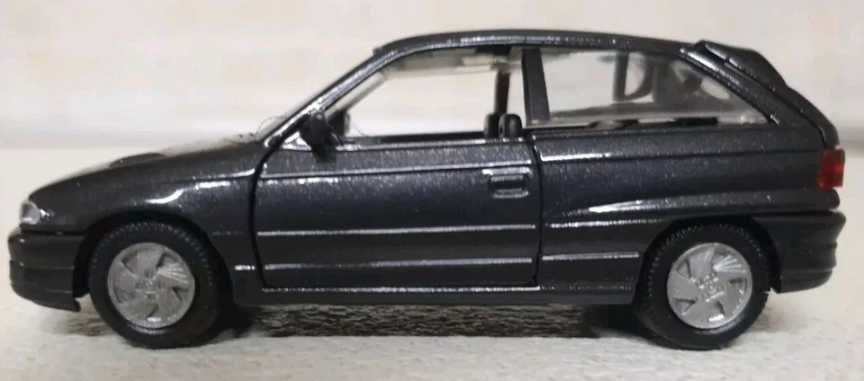  1/43 GAMA OPEL ASTRA GSI RARO.NO MINICHAMPS SOLIDO BEST BRUMM VITESSE BANG RIO  - Immagine 3 di 4