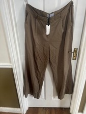 Ladies BNWT Primark Taupe Coloured Trousers Size 20