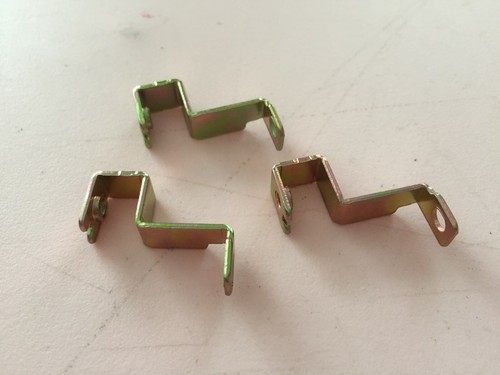 lot supports métalliques pièce détachée console nintendo gamecube DOL-001 (JPN) - Foto 3 di 3