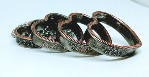 MONEDA COLGANTE EN FORMA DE CORAZÓN HECHO DE CUARTO DE EE. UU. anillo de monedas tú eliges el estado - Imagen 3 de 3