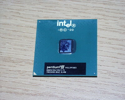 Intel  Pentium  III Processor 800 MHz, 256K Cache, 133 MHz FSB PGA 370 SL4MB