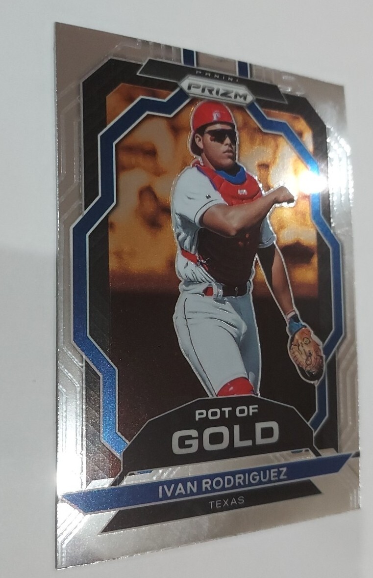 2023 Panini Prizm Ivan Rodriguez Pot Of Gold PG-18 Texas Rangers
