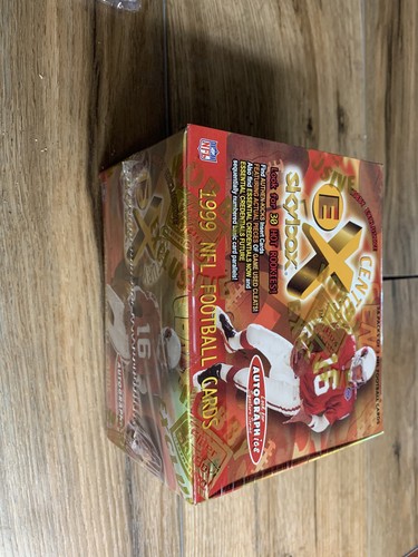 1999 Skybox Football EX Factory Sealed Hobby Box - Picture 2 of 9