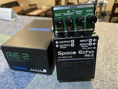 Boss RE-2 Space Echo Delay Gitarren-Effektpedal Brandneu aus Japan