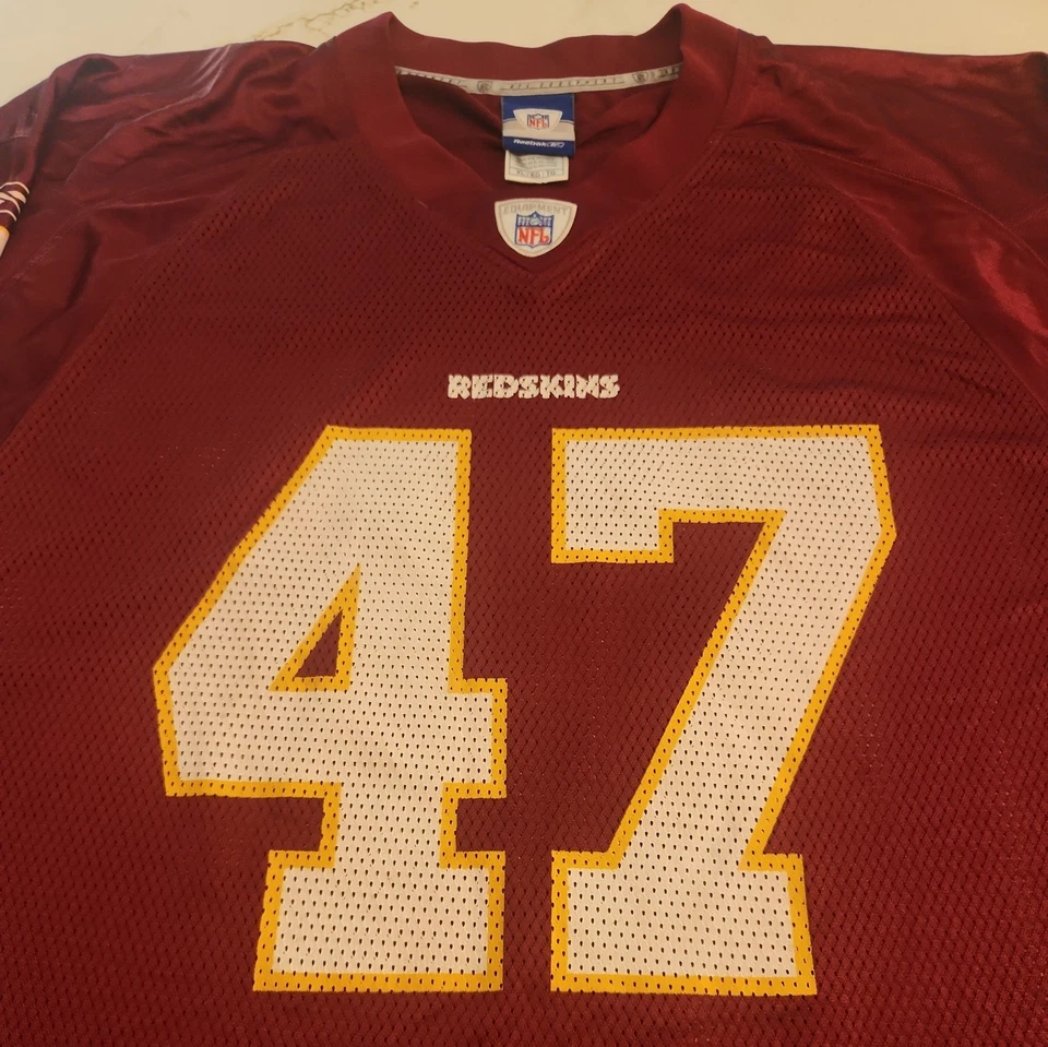 Camiseta Cooley XL de los Washington Redskins #47 de la NFL firmada sin autorización Foto 2 de 4