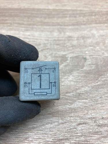 171906383 22205007 1 Other Relay Fits for Volkswagen Golf IV - Picture 6 of 7