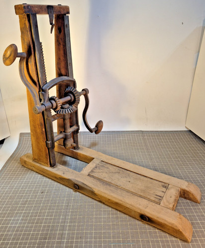 Antique Barn Beam Timber Frame Auger Drill Hand Crank Wood Cast Iron Press Tool