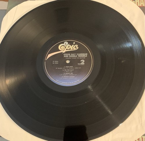 Stevie Ray Vaughn Couldn't Stand the Weather 1984 Blues Rock Guitarist VG TESTED - Picture 2 of 8