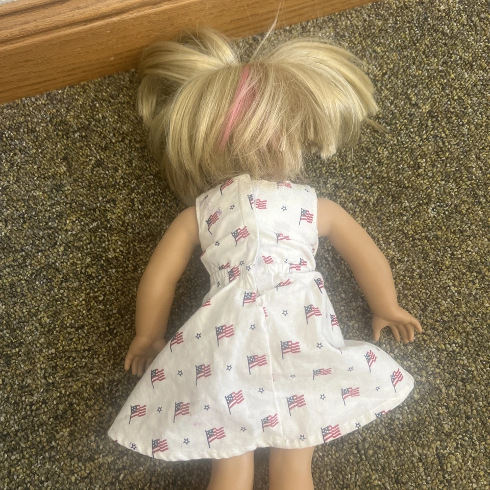 Muñeca American Girl Kailey Hopkins con Vestido EE. UU. Niña del Año 2003 Corte de Pelo  Foto 4 de 4