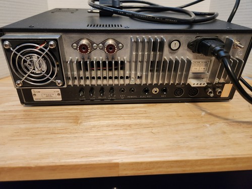 ICOM IC-736 HF 50MHz 100W Transceiver w/ manual ham radio used READ - Zdjęcie 2 z 17
