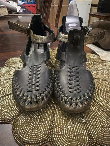 Antelope Shoes Size 38