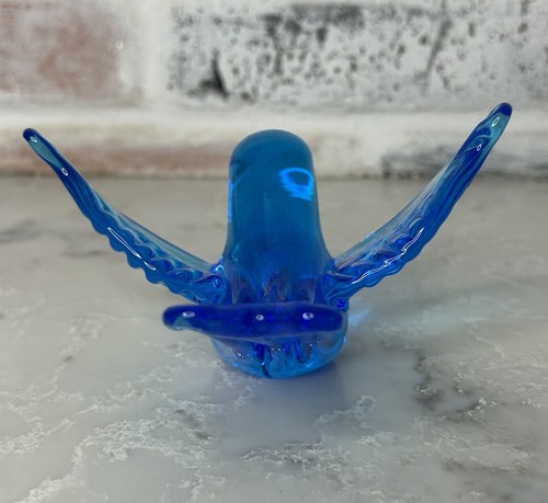 VTG 1992 Soaring Blue Bird of Happiness Titan Art Glass Figurine Signed USA - Picture 2 of 13