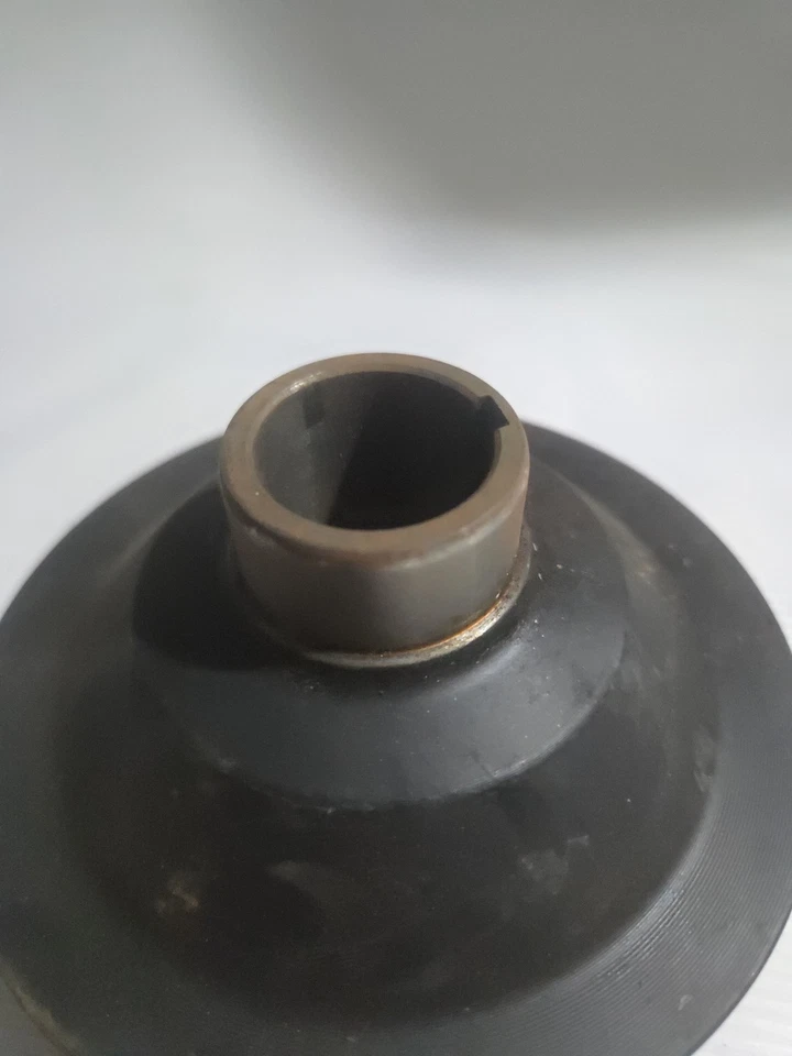 PULEGGIA ALBERO MOTORE ALFA ROMEO ALFETTA BERLINA I SERIE ORIGINALE 60703259 Foto 3 de 4