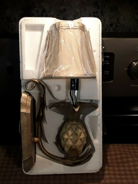 Hampton Bay Pineapple Wall Light Lamp Sconce Empire Gold Finish