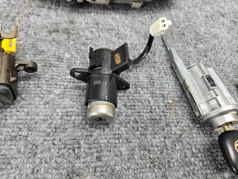 Manija de puerta derecha con interruptor de tablero de encendido interruptor lcok juego de llaves lexus sc400 OEM Foto 4 de 4