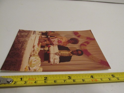 1970S VINTAGE FOUND PHOTOGRAPH COLOR ORIGINAL PHOTO WEDDING GROOM BRIDE GIFTS - Picture 4 of 4