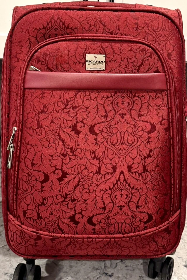 "Maleta de equipaje Ricardo Beverly Hills rojo cachemir 23"" 4 ruedas asa de equipaje de mano" Foto 2 de 4