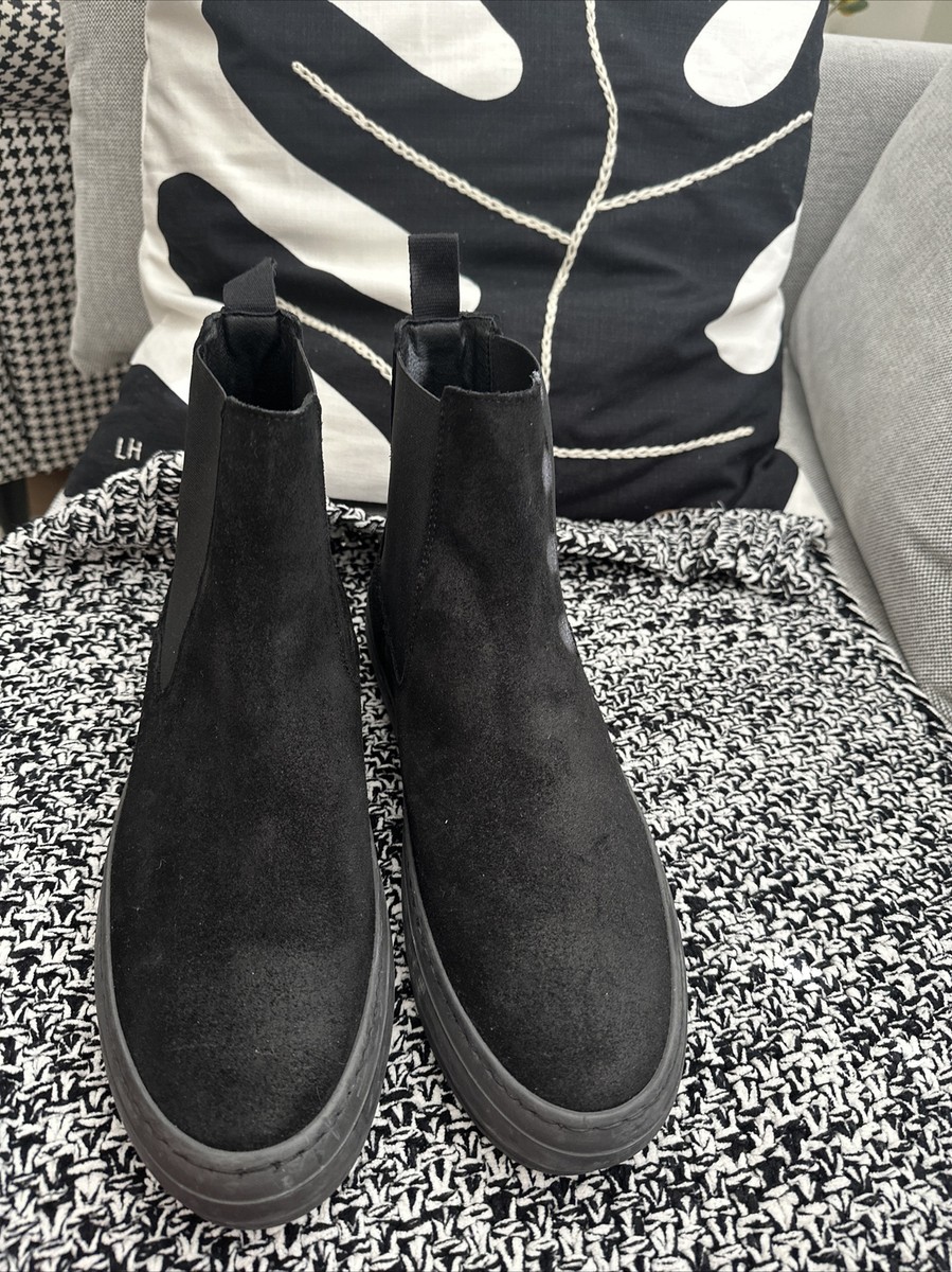 Ted Baker Travord Suede Chelsea Boots Size 8 Ted Baker Travord Suede Chelsea Boots Size 8 main image 3