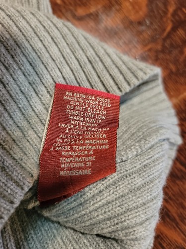100% Cotton Men's Large Guess Pull Over Sweater, Gray And Red - Picture 9 of 9