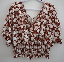 Sienna Sky 02CT4722 Women's Sz L Burgundy Floral V-Neck Tie Back Ruched Blouse