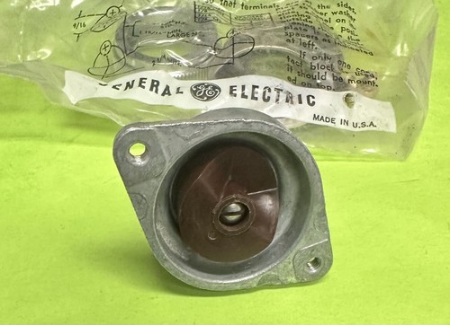 GE TYPE 2 SELECTOR SWITCH 3-POSITION - Picture 2 of 3