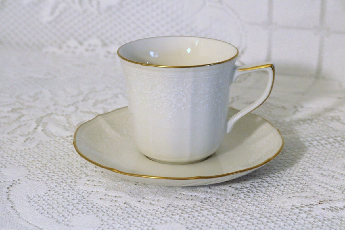 NORITAKE CHANDON 7306 JAPAN IVORY CHINA 28 Pc Set 7 Pc Place