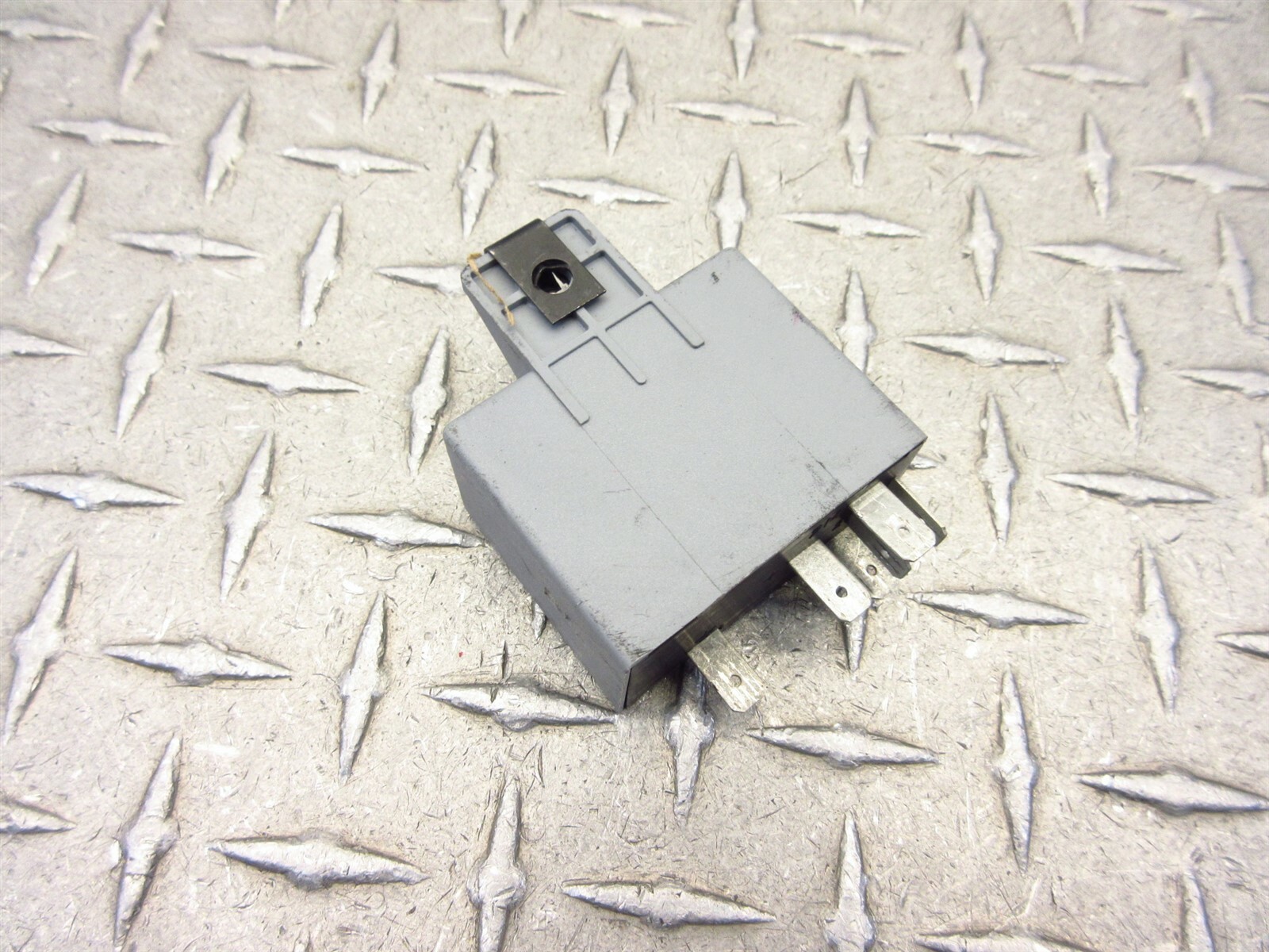 1995 Ferrari 355 F355 Spider Motronic 2.7 12V 30A Door Lock Module 549197
