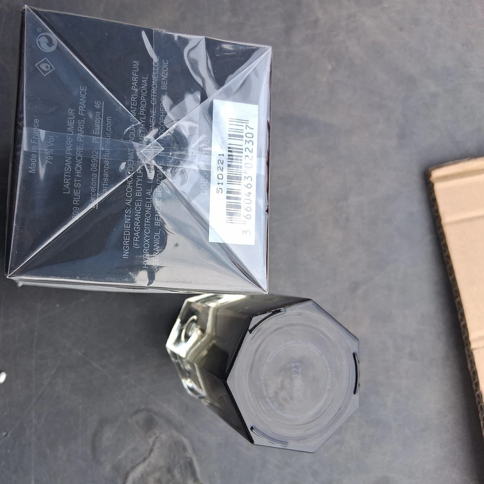 L'Artisan Parfumeur Passage D'Enfer EDT Spray 3,4 oz (100 ml) Colonia Foto 2 de 3